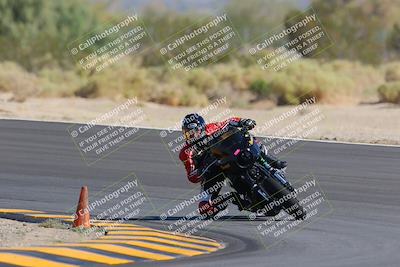 media/Oct-08-2022-SoCal Trackdays (Sat) [[1fc3beec89]]/Turn 10 (945am)/